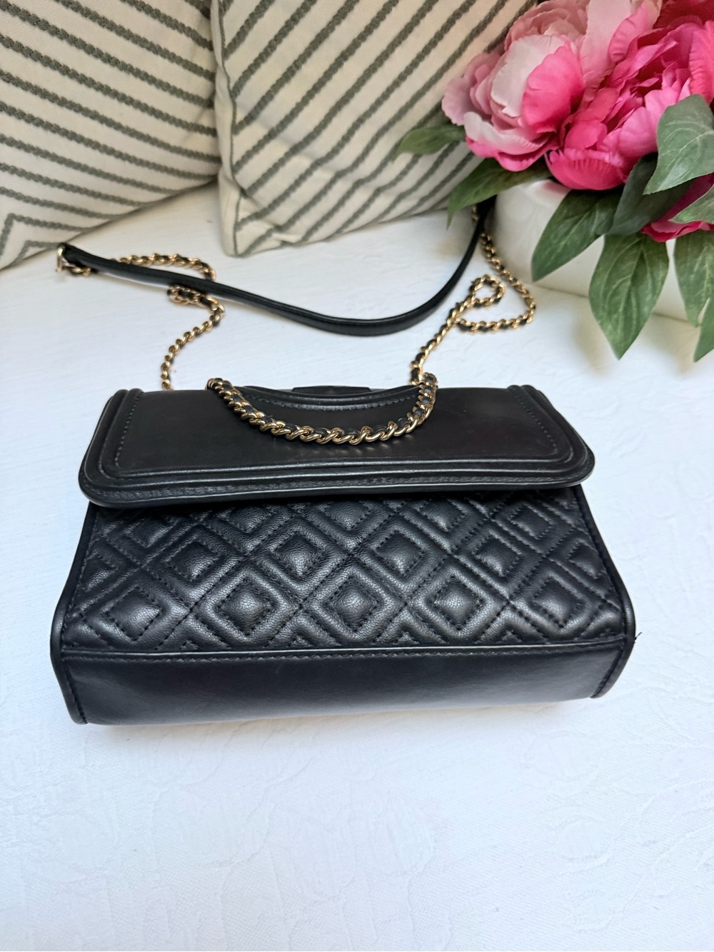 Tory Burch Black Quilted Leather Crossbody with Gold Chain - Picture 2 of 13